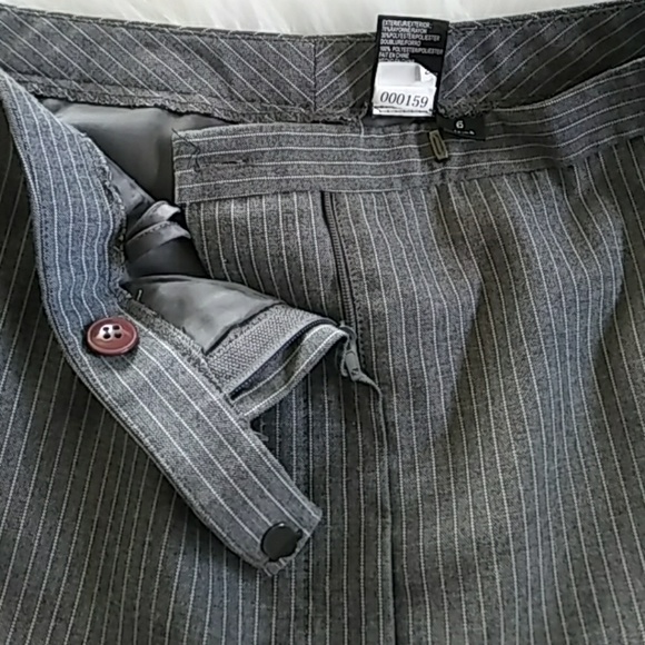 Tahari by ASL Pinstripe Jacket Pants Set Size 6. - Picture 8 of 8